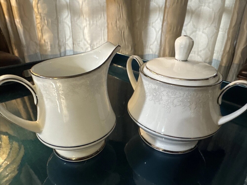 Noritake Misty Colorful Creamer and Sugar Set with Lid Coffee Serving Set